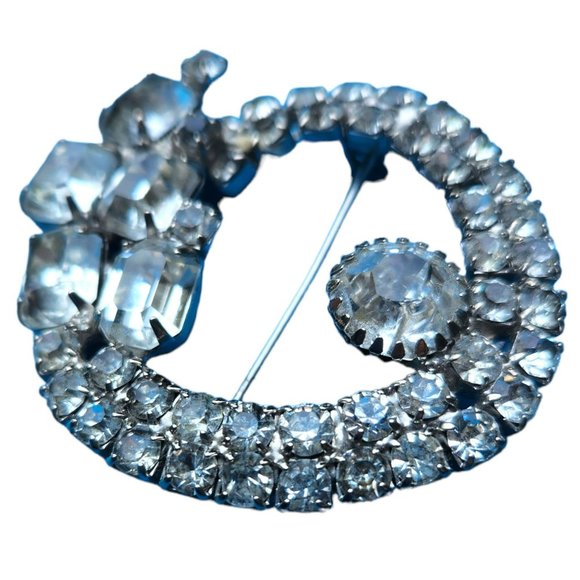 Clear Rhinestone Silvertone Brooch Prong Set 1-7/8 in. x 2 in. - Picture 5 of 8